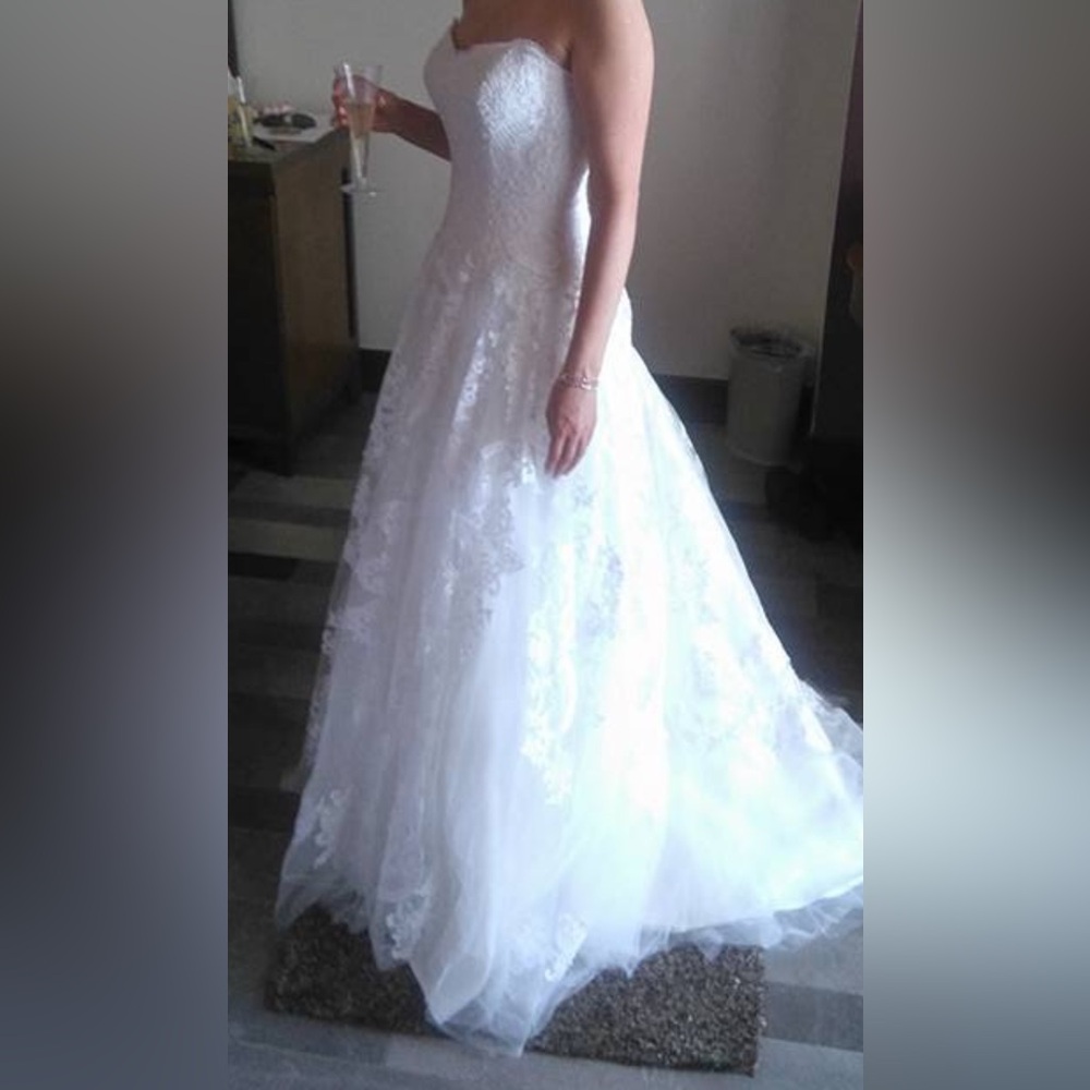 Strapless white wedding dress